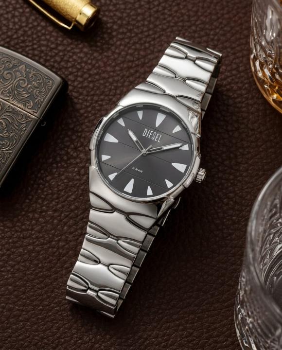 Diesee_l Sruptor Analog Silver-Black