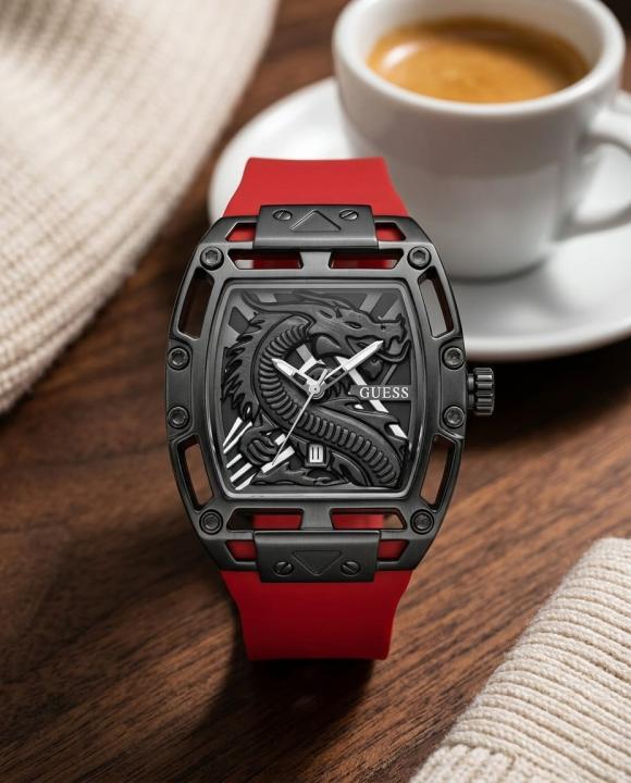 Guess Trend Legend Dragon Red Black