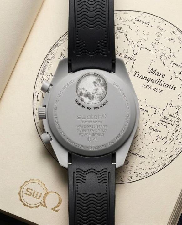 Omeg_a Moon Watch Limited Edition