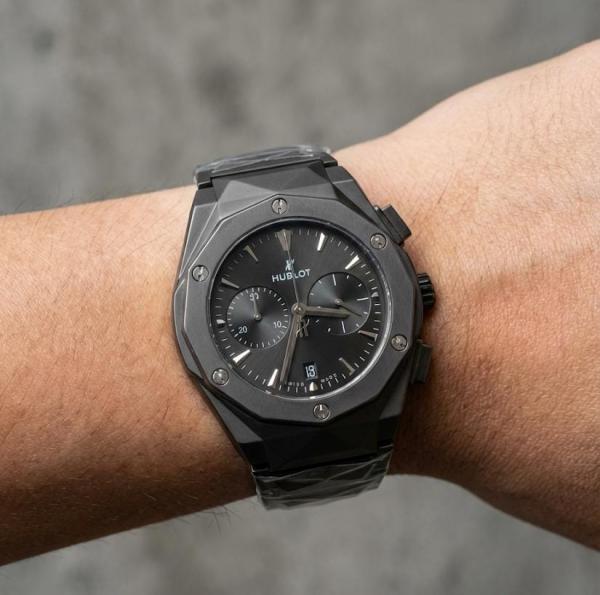 Hublo_t BigBang Tourbillion Black-White