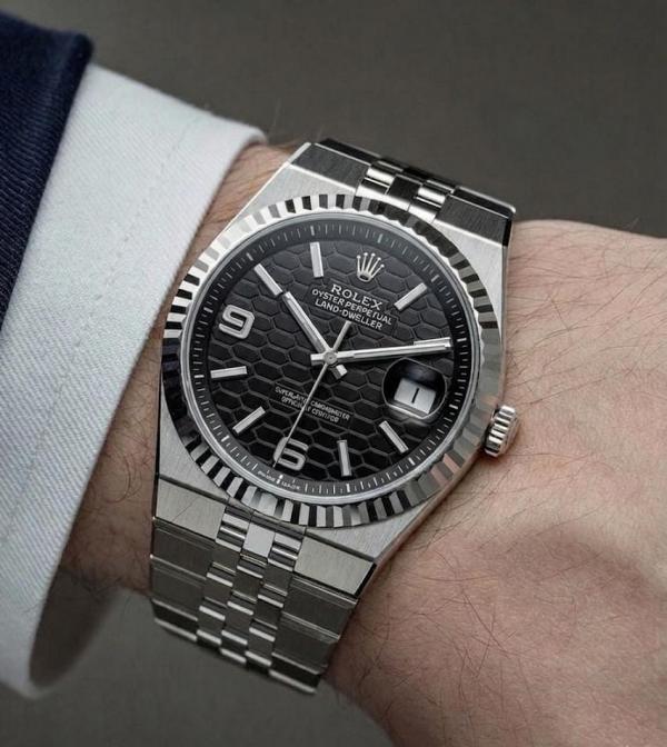 Roleee_x Oyster Perpetual Land Dweller