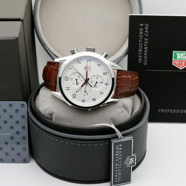Tag heue_r carrera calibre 16 chronograph