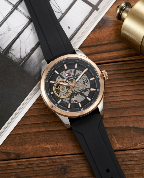 Tommmy Hilfige_r Automatic Silicon Black-Copper