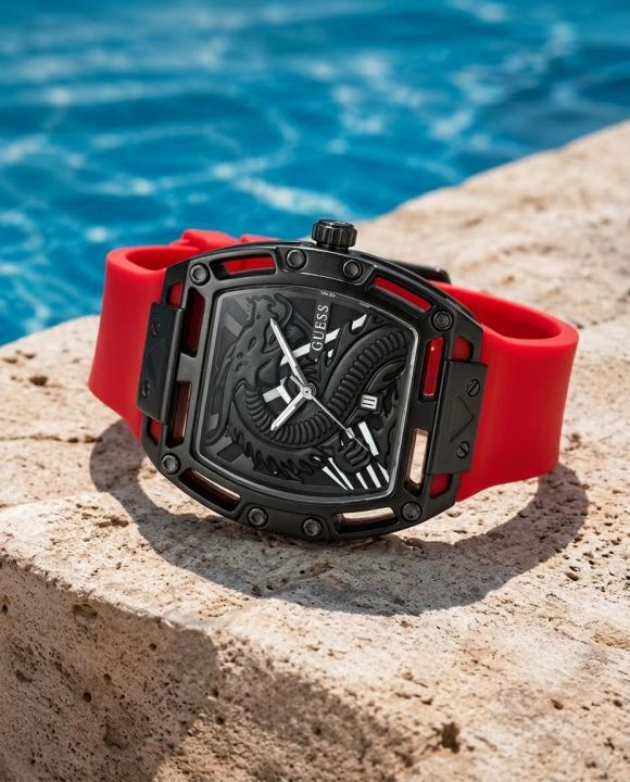 Guess Trend Legend Dragon Red Black