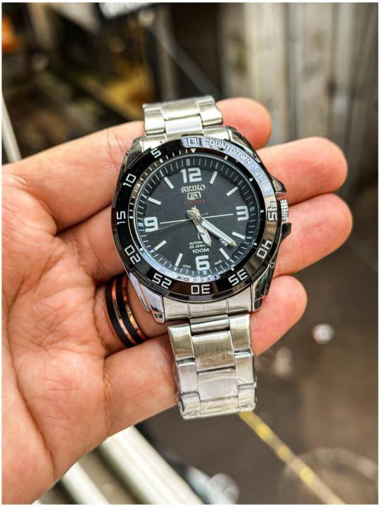 Seiko 5 Sports