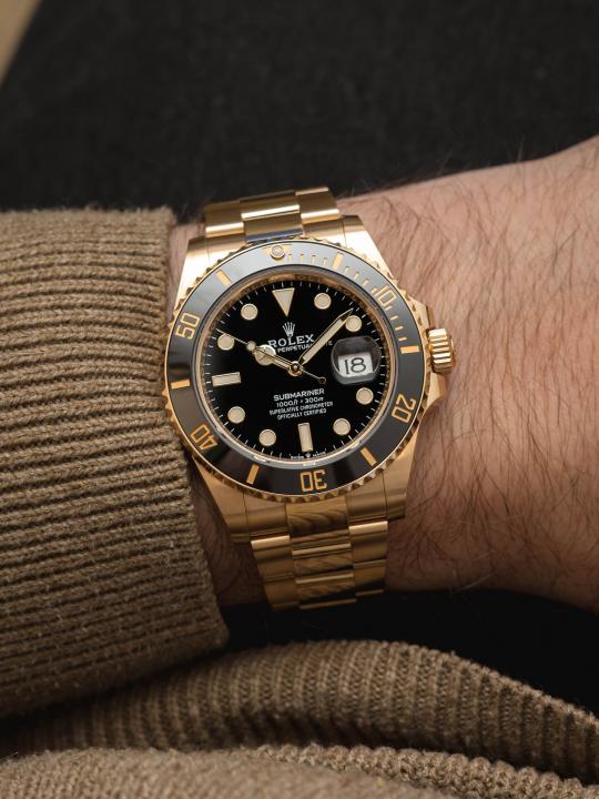Role_x Oyster Perpetual Submarine Gold-Black