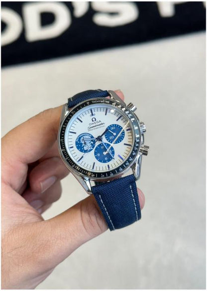 Omeg_a Speedmaster Silver Snoopy