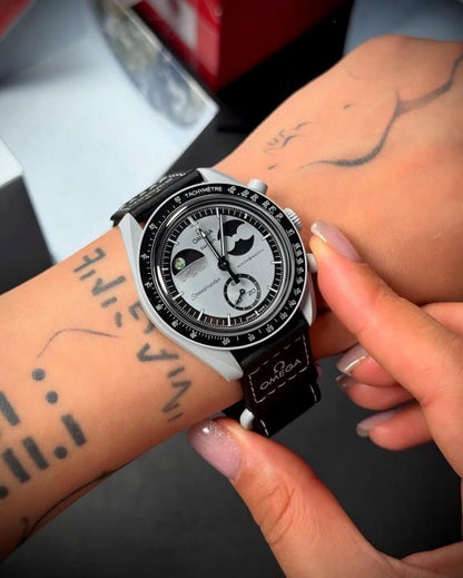 Omegg_a Moon Watch Limited editions