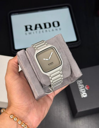 Radd_o True Square Quartz