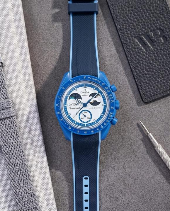Omeg_a Moon Watch Limited Edition