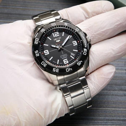 Seiko 5 Sports