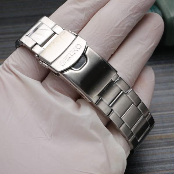 Seiko 5 Sports