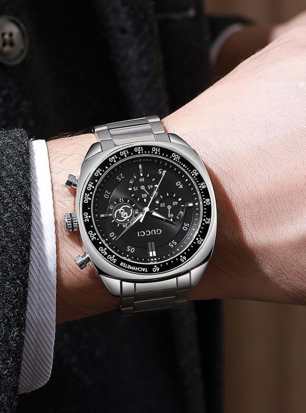 Gucc_i chronograph Silver-Black