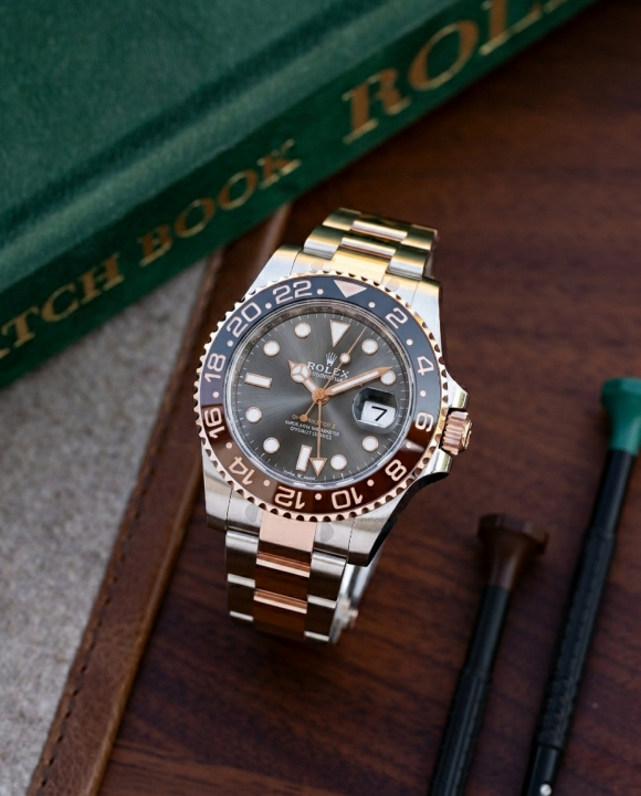 Role_x Oyster Perpetual Gmt Master Grey Dial