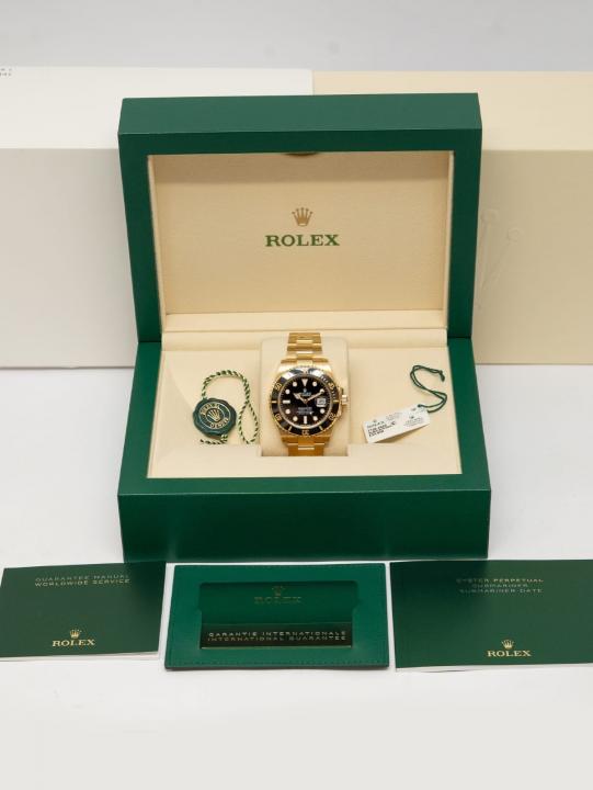 Rolee_x Oyster Perpetual Submarine Gold-Black