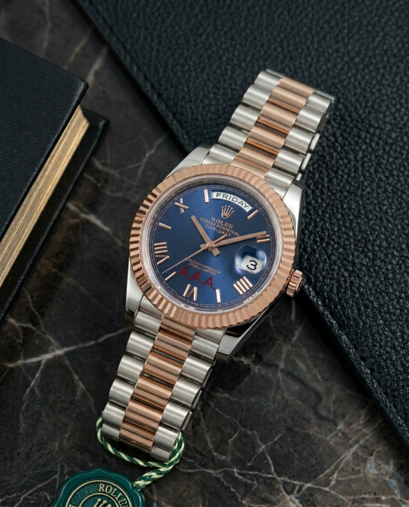 Role_x Oyster Perpetual Day Date 40 Battery 2Ton-Copper-Blue