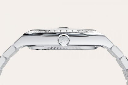 Role_x Oyster Perpetual Land Dweller Diamond Bazel