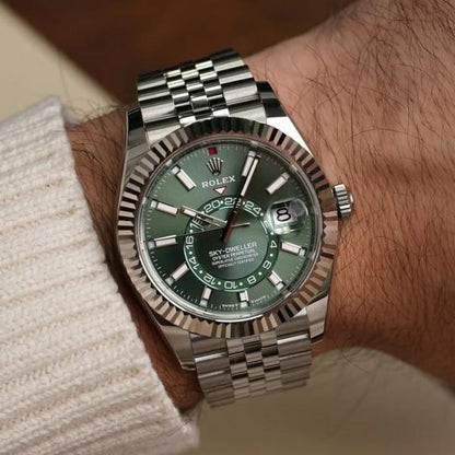 Rolee_x Oyster Perpetual Sky Dweller Silver-Green