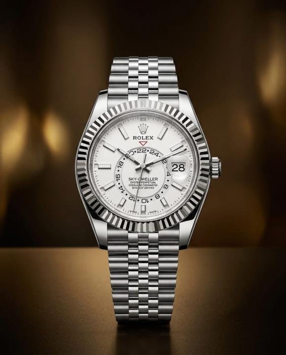 Role_x Oyster Perpetual Sky Dweller Silver-White