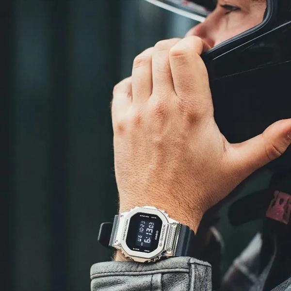 Casio g shock gms5600