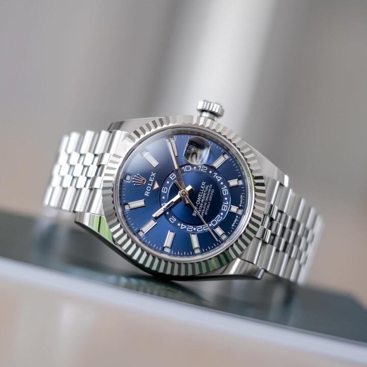 Role_x Oyster Perpetual Sky Dweller Silver-Blue