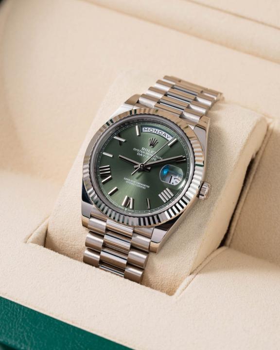 Rolee_x Oyster Perpetual Day Date 40 Battery Silver-Green