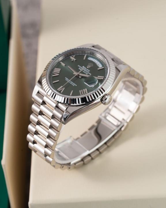 Rolee_x Oyster Perpetual Day Date 40 Battery Silver-Green