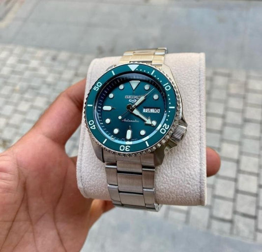 Seiko 5 Sports