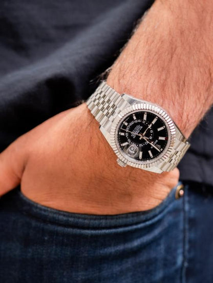 Role_x Oyster Perpetual Sky Dweller Silver-Black