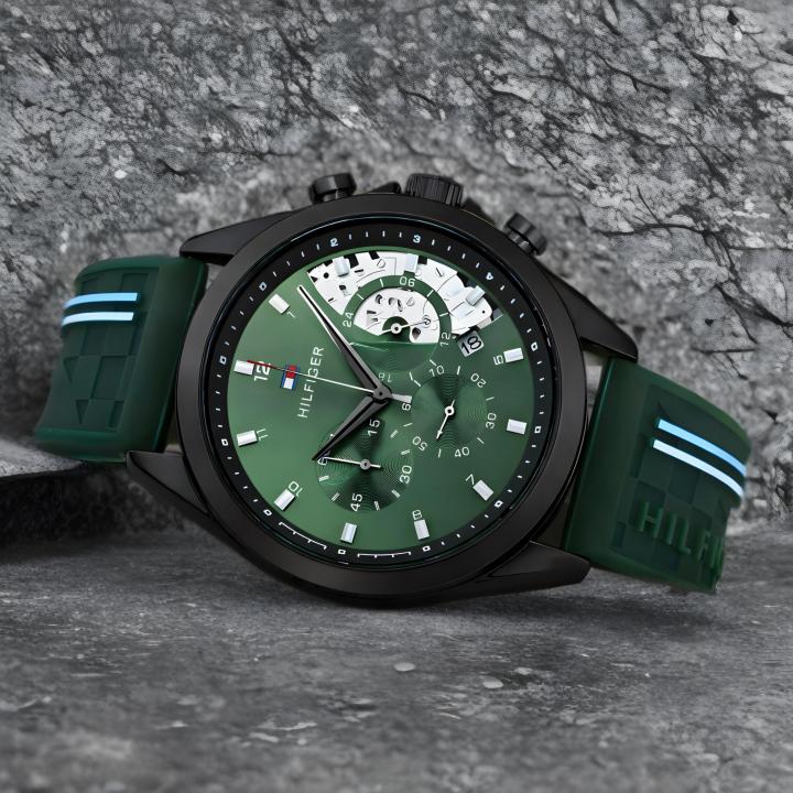 Tomm_y Hilfiger Baker