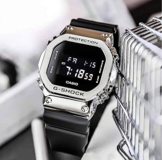 Casio g shock gms5600