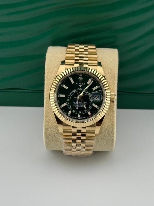 Role_x Oyster Perpetual Sky Dweller - J237